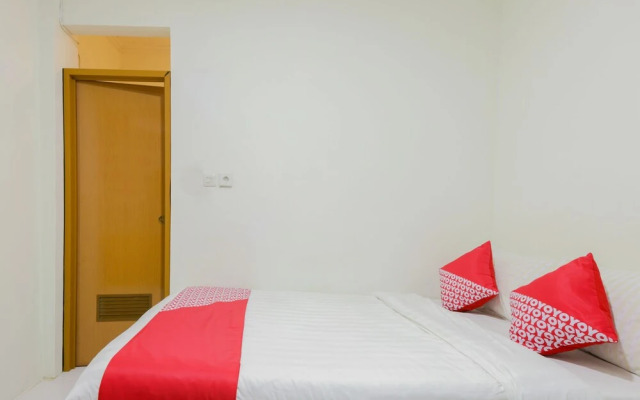 Oyo 878 Loka Indah Residence