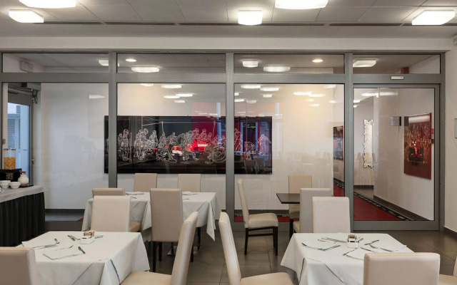 Hotel Maranello Village