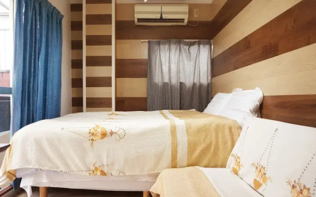 Asakusa Hotel 402