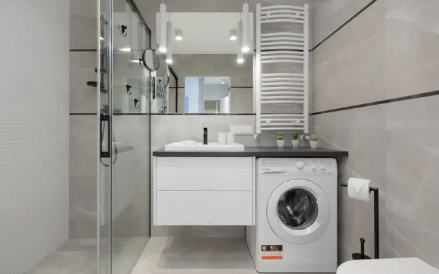 Riverfront Apartment by Renters