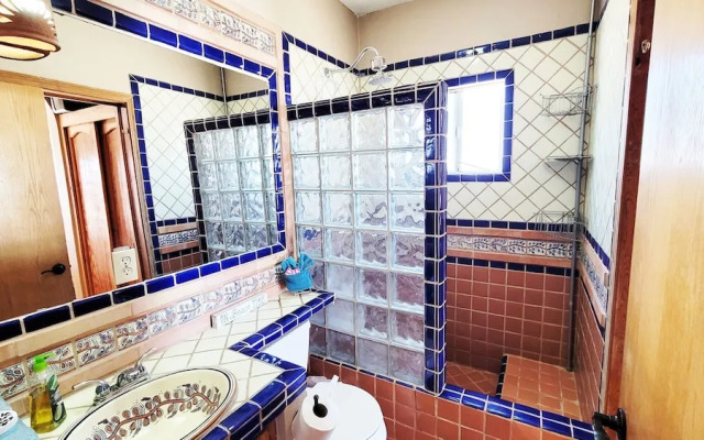 Campbell s House 2nd row Wifi Las Conchas