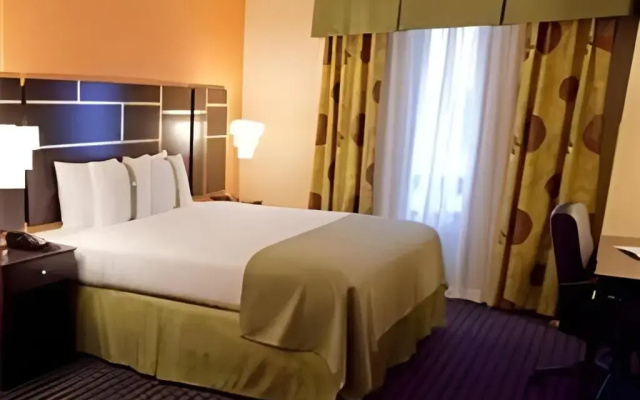 Holiday Inn Houston East - Channelview by IHG