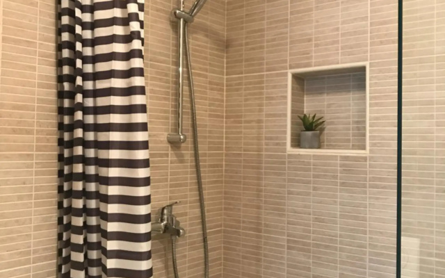 Apartment Adi