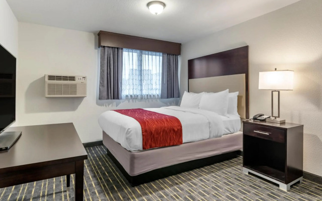 Comfort Inn & Suites Tigard near Washington Square