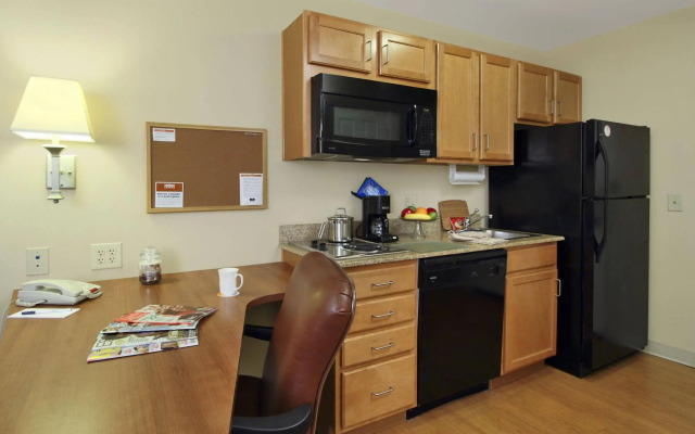 Candlewood Suites Norfolk Airport by IHG