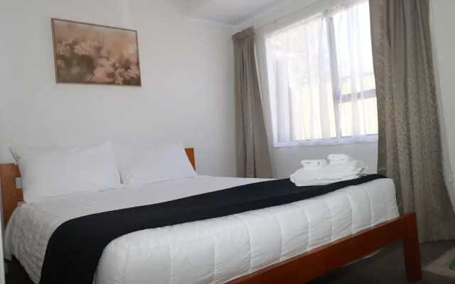 Sunny Unit on Grey Street