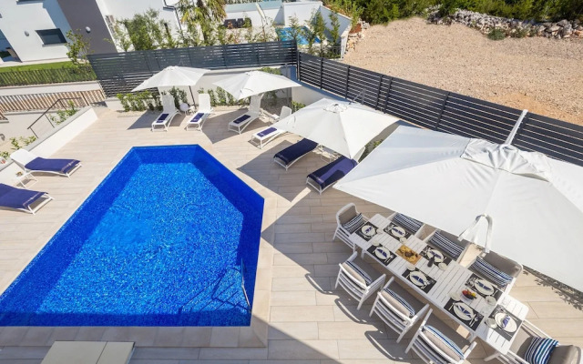 JAZZ at Rova Villa Sola