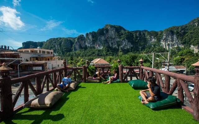 Stayover Hostel