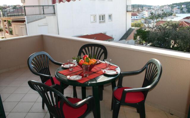 Central - 40m from the beach - A1(2+2)