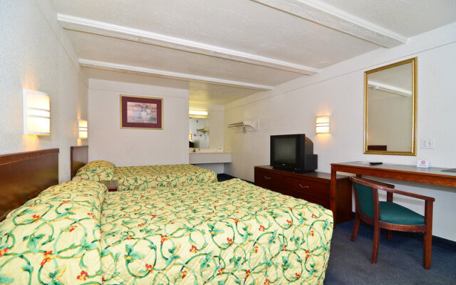 Americas Best Value Inn & Suites - Canton/detroit