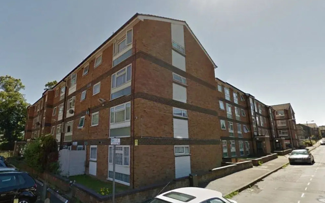 Peace Apartments-Brook House