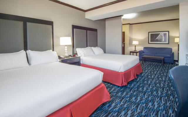 Holiday Inn Express Cleveland Airport - Brookpark, an IHG Hotel