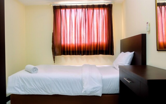 Strategic and Cozy 2BR The Wave Apartment