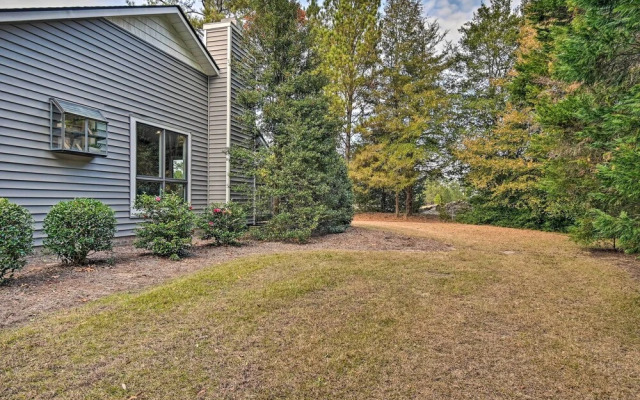 Pinehurst Gem on Golf Course & Putting Green!
