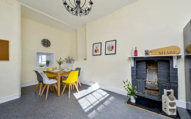 Central Stamford Living by Vose Nights