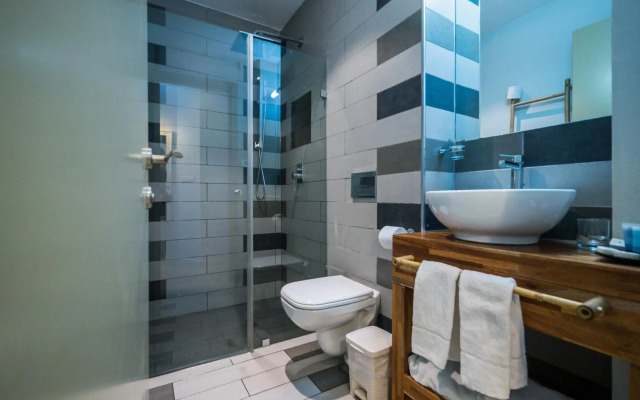 Bat Galim Boutique Hotel