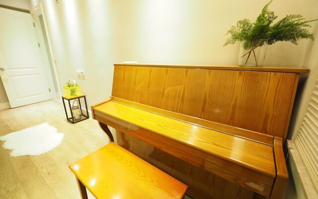 BR4&Zhongxiao Fuxing