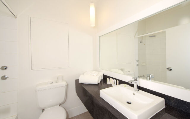 Silkari Urban CKS Sydney Airport Hotel