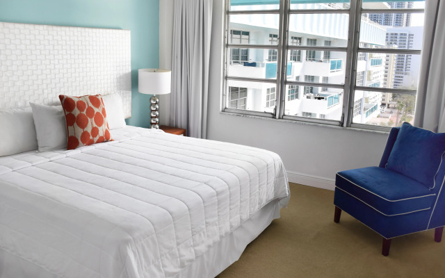 Seacoast Suites on Miami Beach