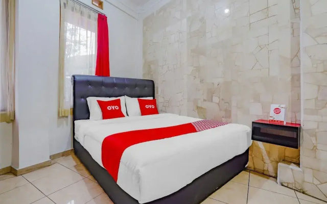 Merci Club by OYO Rooms