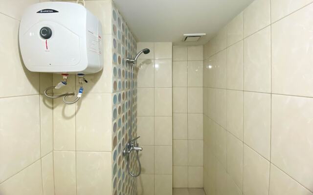 Homey And Comfort 2Br At Springlake Summarecon Bekasi Apartment