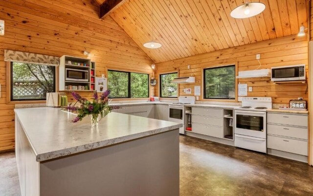 Altamont Lodge