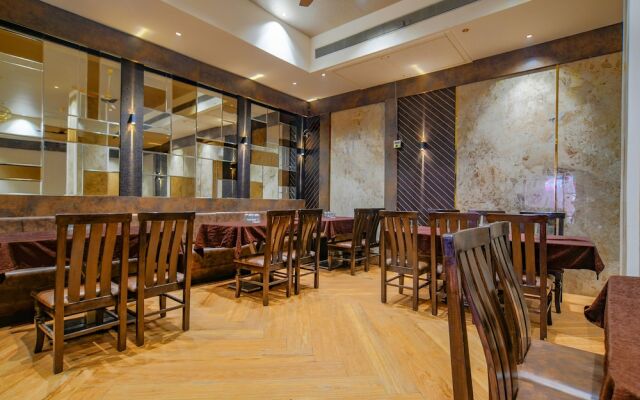 Fabhotel Pishori