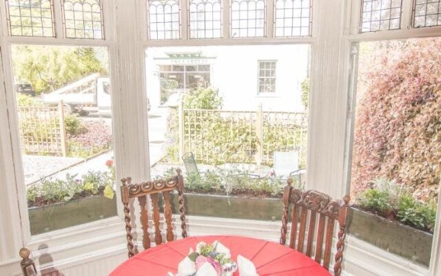 Elim Bank Guest House