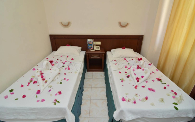 Rose Garden Apart Hotel