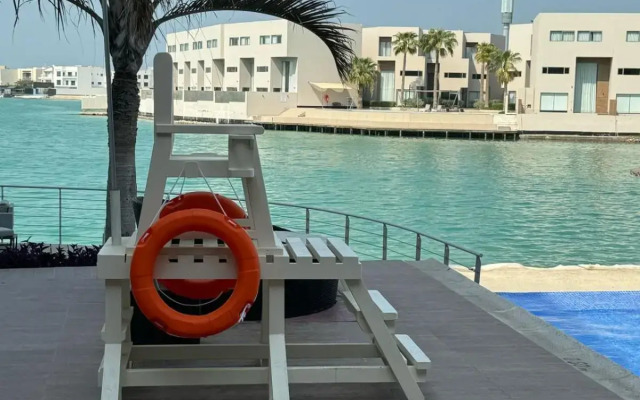 The Dragon Hotel & Resort & Sea Loft Chalets