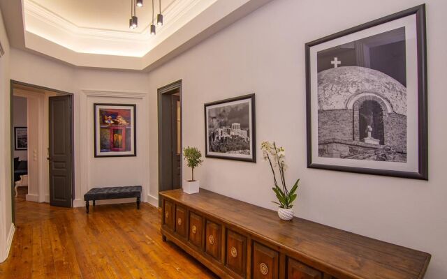 Art Pantheon - Suites & Apartments