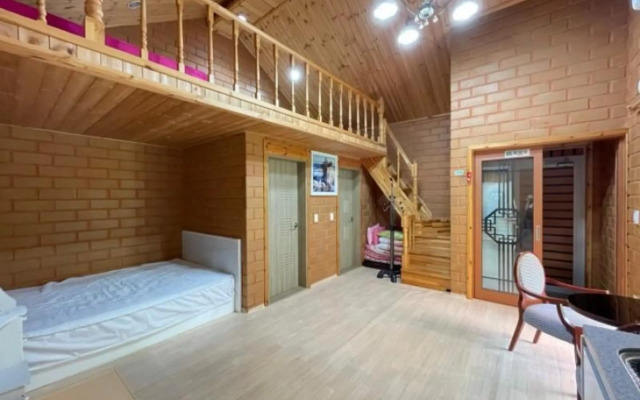Jecheon Wolsong Garden Pension