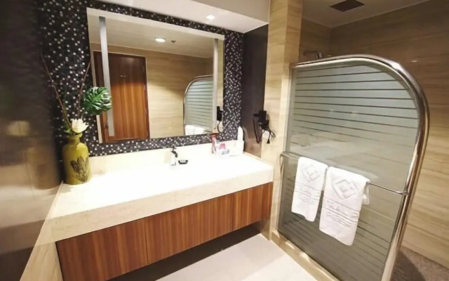 Central Park Reef Resort
