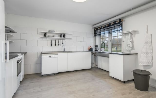 Tallbackens Gård & Vandrarhem - Hostel