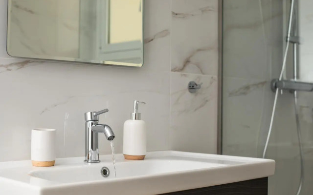 Eden Lily- Luxurious Apartment with Sea View