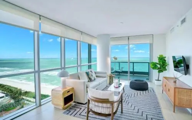 Modern Geometry at Monte Carlo Miami Beach