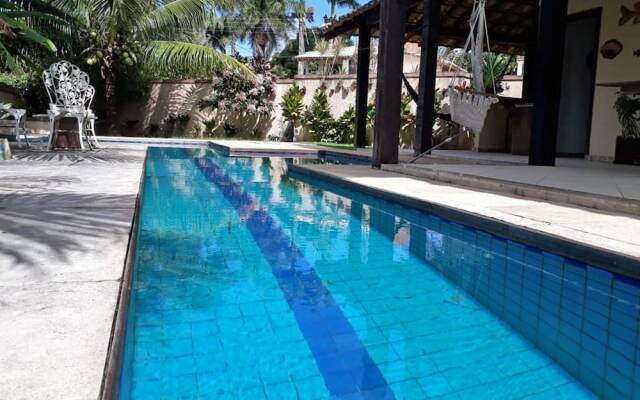 Casa na Praia de Taperapuan com piscina vista Mar