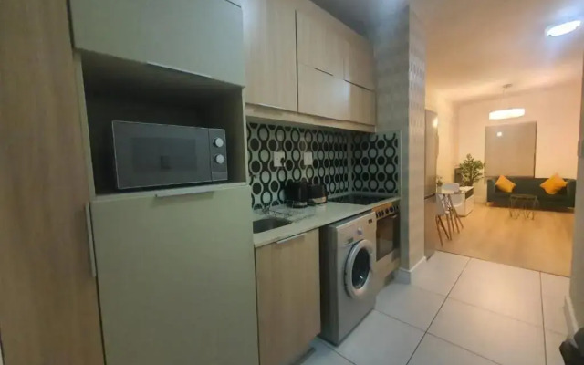 Stunning, Modern 1 bedroom Apartment Sandton