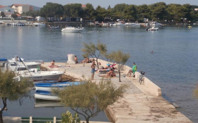 Apartment Dama - 10 m from beach: A1 Sukosan, Zadar riviera