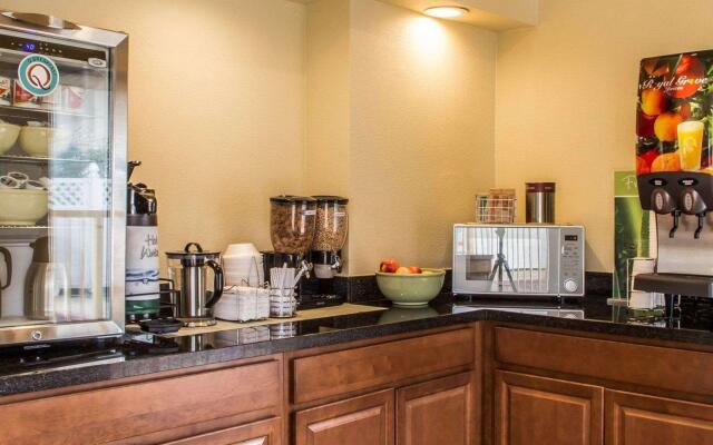 Quality Inn Tulsa Central