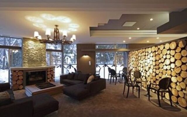 The Ridge Hotel & Apartments