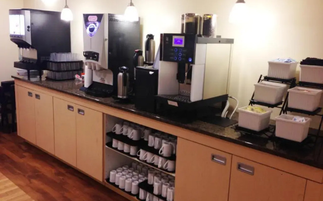 Charlottetown Inn & Conference Centre