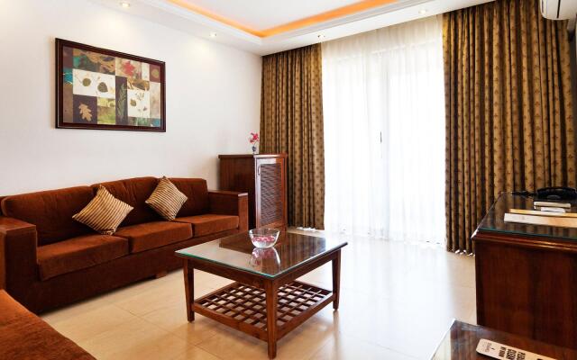 De Mandarin Beach Resort Suites & Villas