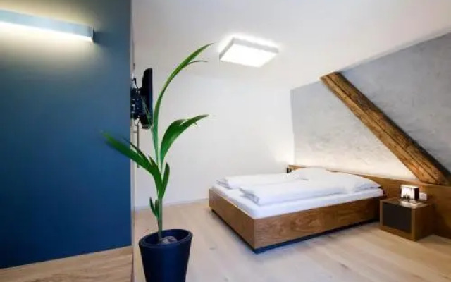 Hotel zum Goldenen Schiff