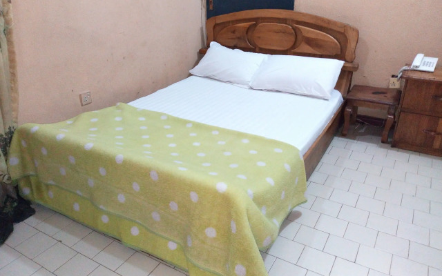 Feligold Royal Hotel