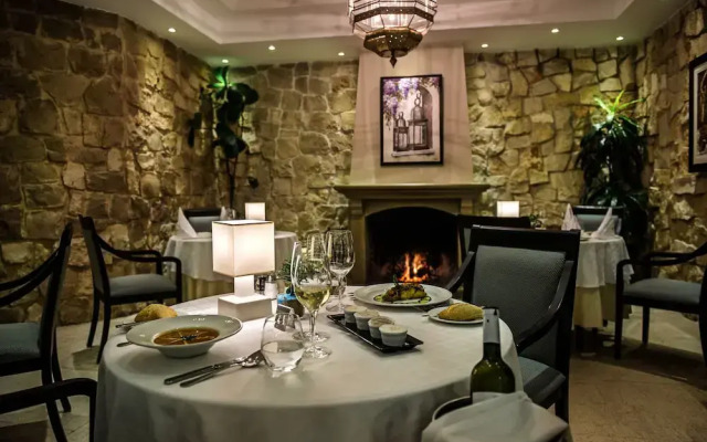 Four Seasons Country Club