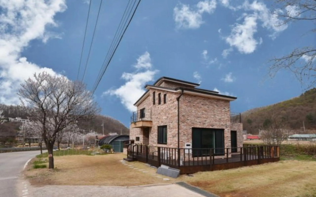 Yangpyeong Dodam House Pension