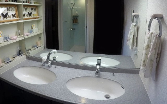 Nakagawa's Cozy House