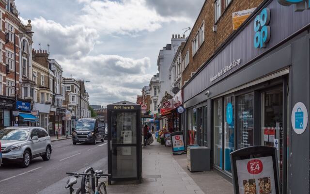 Stunning West Kensington Home by Olympia London