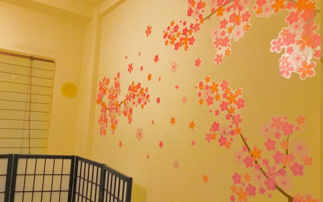Local Nishijin Apartment